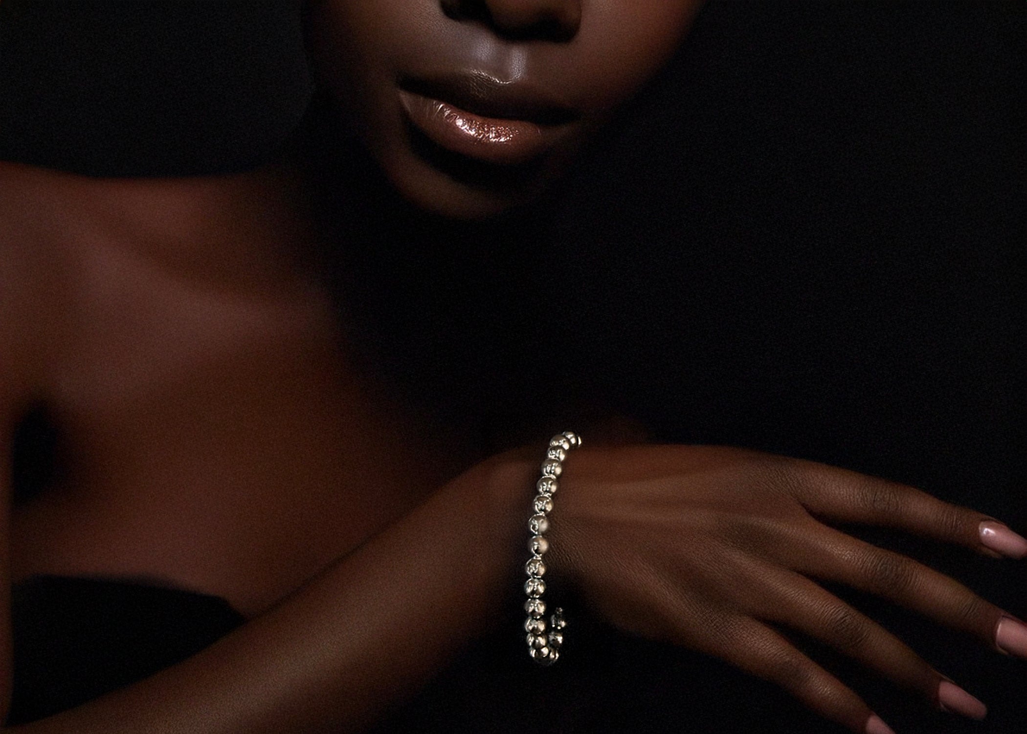 Adorn